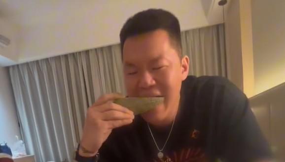 视频上吃瓜,吃瓜群众的狂欢现场